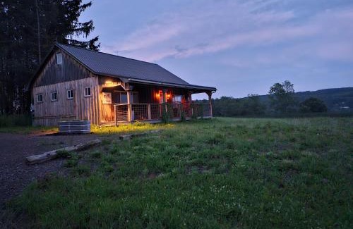 Plymouth Maison | Horse Farm Retreat