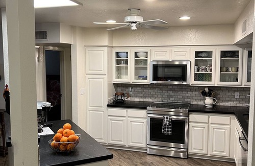 South Mountain Maison | Horse Ranch Centrally Located