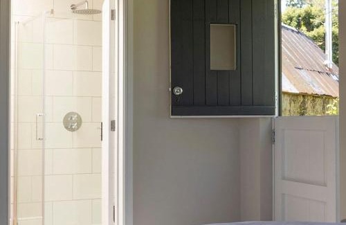 Axminster Maison | Horseshoe Barn