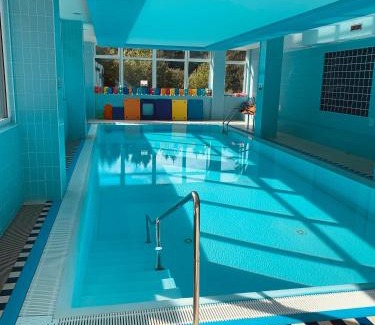 Valasske Klobouky Hôtel | Horský hotel Jelenovská s bazénem v ceně