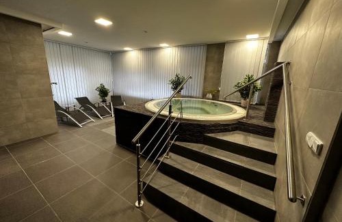 Valasske Klobouky Hôtel | Horský hotel Jelenovská s bazénem v ceně