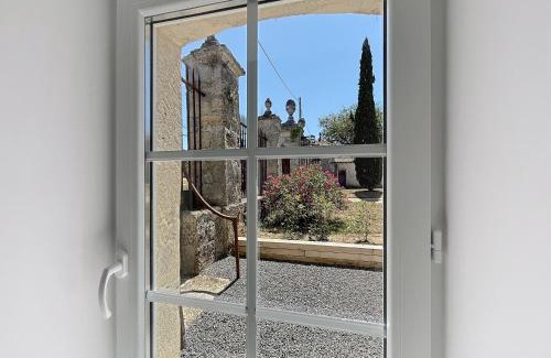 Anglade Appartement | Hortensia - 2 chambres - Charme et Calme au cœur du Blayais