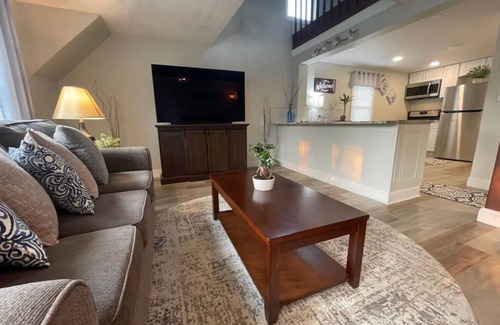 Niagara Falls - Western New York Maison | Hospitality’s Retreat