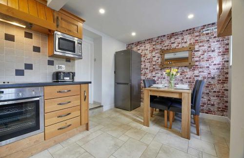 Barnard Castle Maison | Host & Stay - Cummins & Goings Cottage