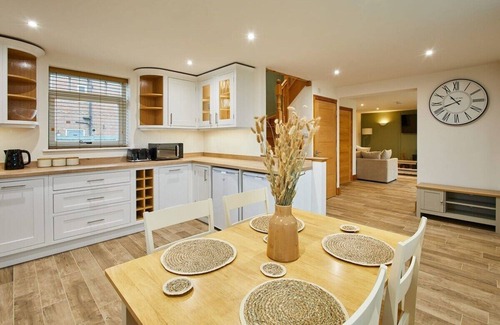 Alne Maison | Host & Stay | Fawcett Cottage