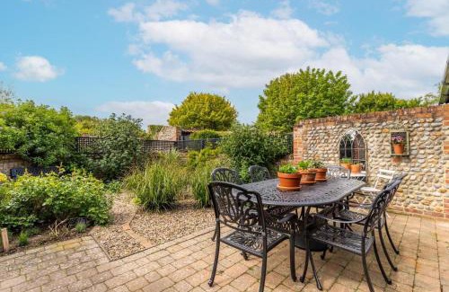 Happisburgh Maison | Host & Stay - Nicholson Cottage