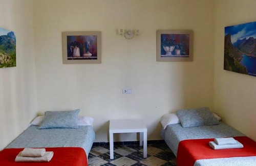 El Arenal Maison | Hostal Atlanta