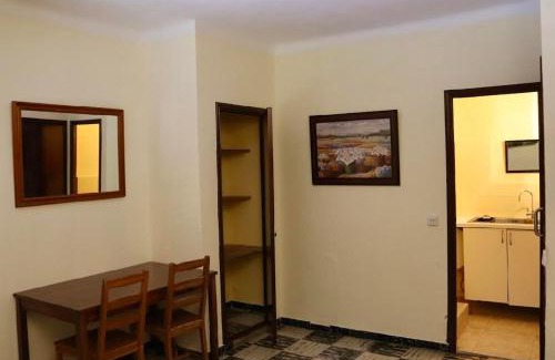 El Arenal Maison | Hostal Atlanta