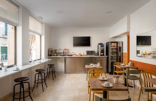 Hostafrancs Maison | Hostal Baler