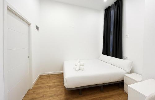 Cuatro Caminos Maison | Hostal Bernabeu