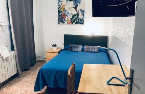 El Prat de Llobregat Maison | Hostal Carlos III