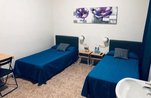 El Prat de Llobregat Maison | Hostal Carlos III