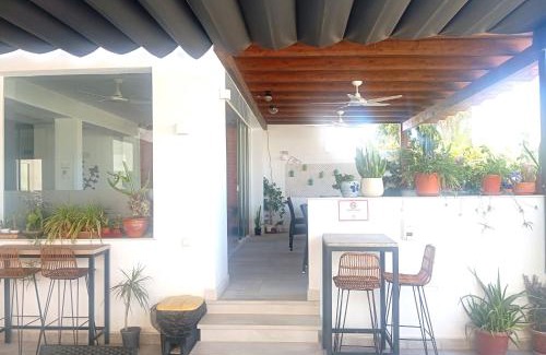 Los Escullos Maison | HOSTAL CASA EMILIO
