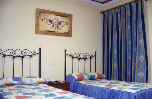 Bollullos Par del Condado Maison | Hostal El Lirio