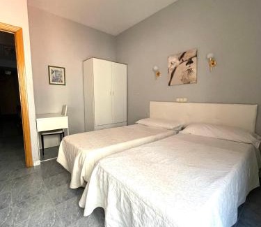 Golden Triangle of Art Maison | Hostal Fernández Atocha