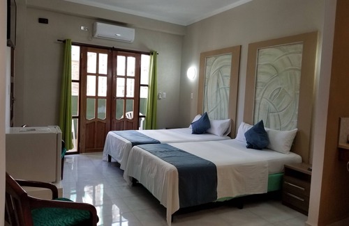 Puerto de Boniato Maison | Hostal Heredia