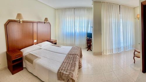 O Carballino Maison | Hostal La Cubana