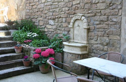Buera Maison | Hostal La Fuente