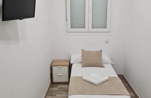 Torrejon de Ardoz Maison | Hostal Las Fronteras
