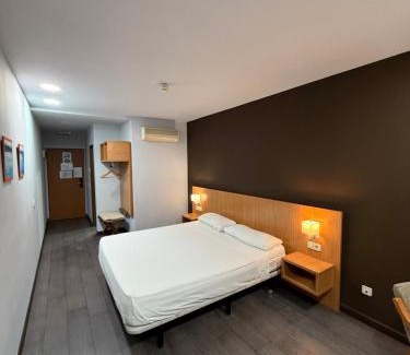 Casco Historico de Vallecas Hôtel | Hostal Mediterranea