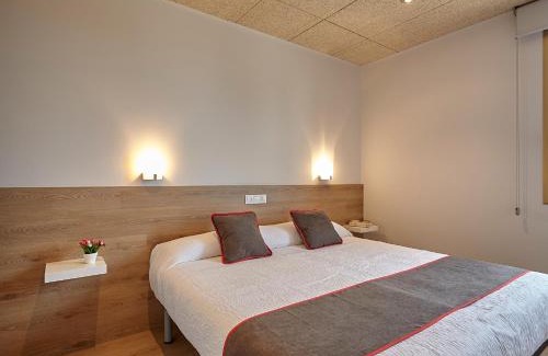 Cervera Hôtel | Hostal Nobadis