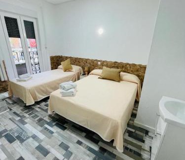 Palos de la Frontera Maison | HOSTAL Noche y Dia