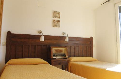 Villarrubio Maison | Hostal Restaurante Bustos