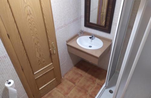 Villarrubio Maison | Hostal Restaurante Bustos