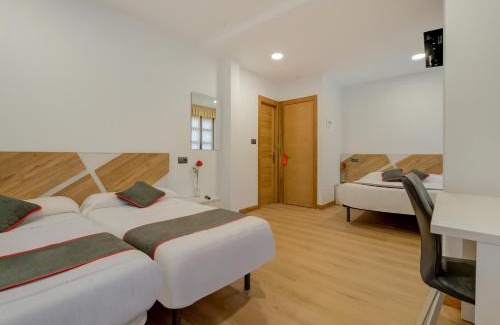 Ampuero Maison | Hostal Restaurante La pinta