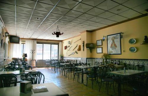San Clemente Hôtel | HOSTAL RESTAURANTE MILAN II