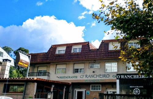 Bembrive Maison | HOSTAL Restaurante RANCHEIRO