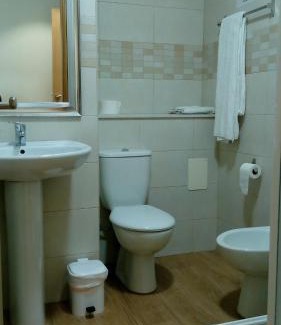 Bembrive Maison | HOSTAL Restaurante RANCHEIRO