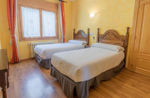 Fiscal Maison | HOSTAL RIO ARA BELLOSTA by Vivere Stays