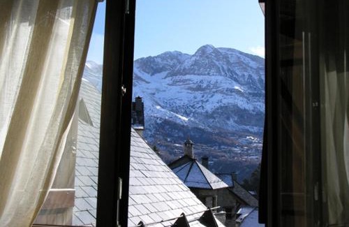 Tramacastilla de Tena Maison | Hostal Rural Casa Parda