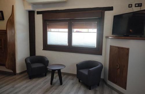 Los Arcos Maison | Hostal Suetxe