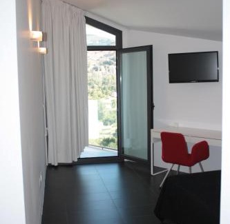 Villafranca del Bierzo Maison | Hostal Tres Campanas