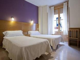 Embajadores Maison | Hostal Zabala
