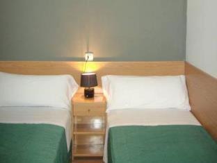 Embajadores Maison | Hostal Zabala