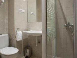 Embajadores Maison | Hostal Zabala