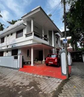 Edapalli Appartement | Hosted by Resmi Jayalal