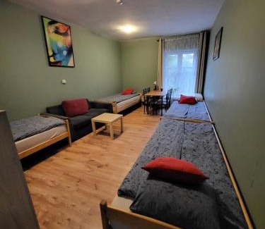 Gliwice Auberge | Hostel Gliwice Centrum PARKING