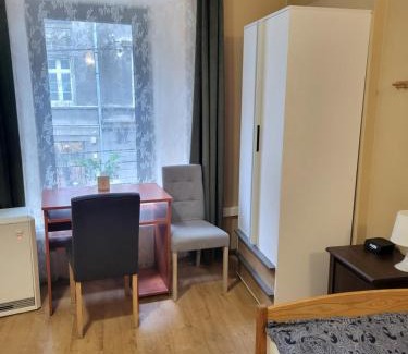 Gliwice Auberge | Hostel Gliwice Centrum PARKING