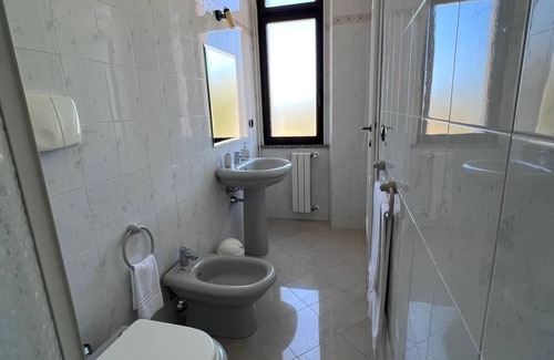 Gonnesa Lit Et Petit-Déjeuner | Hostel with sea view rooms and private bathroom