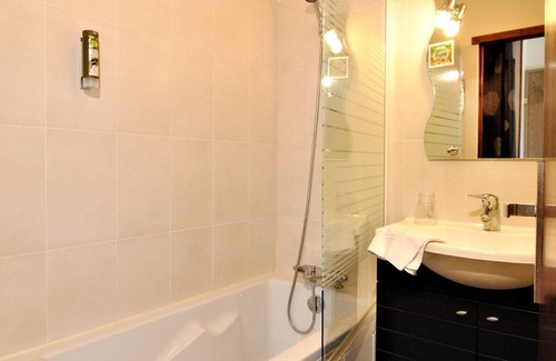 Brantome-en-Perigord Hôtel | Hostellerie du Perigord Vert