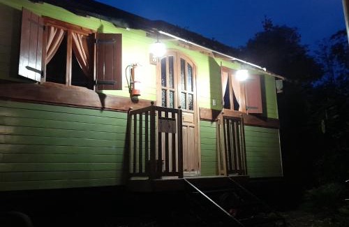 Mindo Hôtel | Hosteria La Roulotte - Mindo
