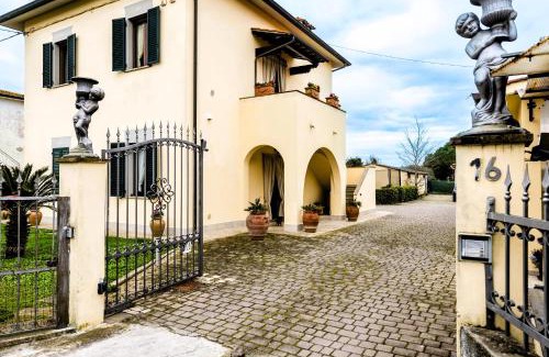 San Giuliano Terme Appartement | Hostly-Garden House Metato-Apartment with Garden, 15min from sea