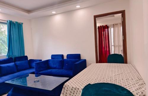 Lajpat Nagar Appartement | Hostmystay- 2bhk! Lajpat nagar market