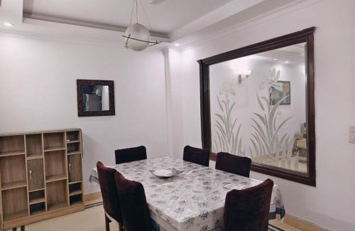 New Delhi Appartement | Hostmystay-3BHK in GK3 ! Mblck
