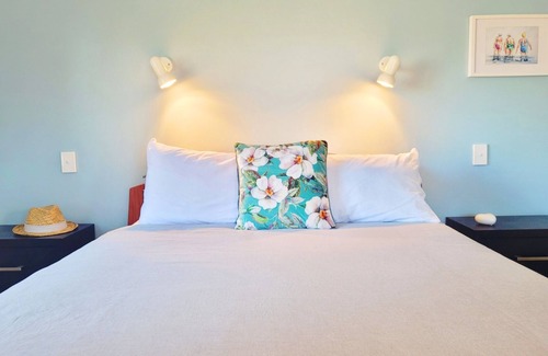 Matarangi Maison | Hosts on the Coast - A Honey on Manuka