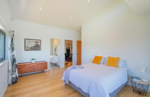 Rings Beach Maison | Hosts on the Coast Ātaahua.